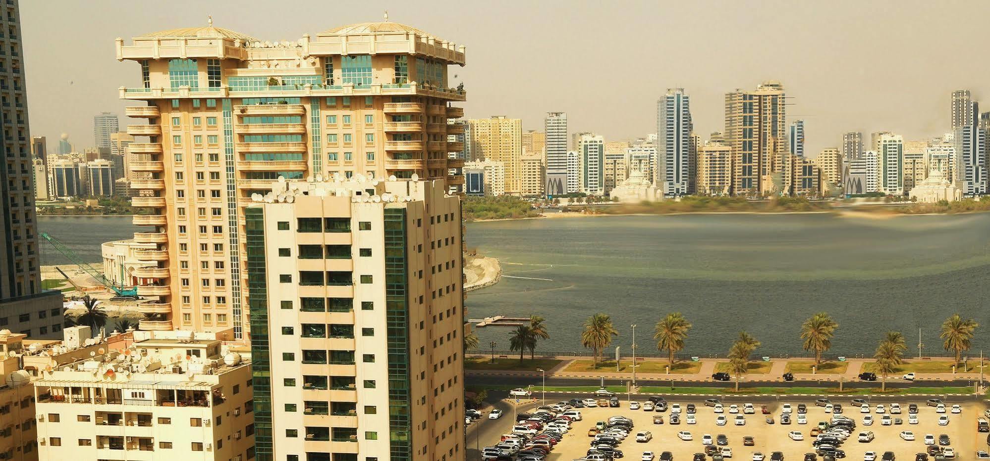 Arcadia Hotel Suites Sharjah Luaran gambar